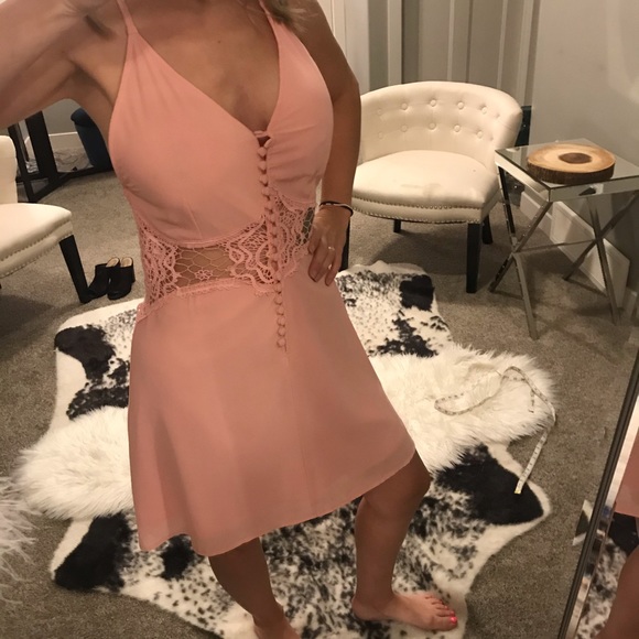 Button Up Lace Dress - Picture 4 of 9